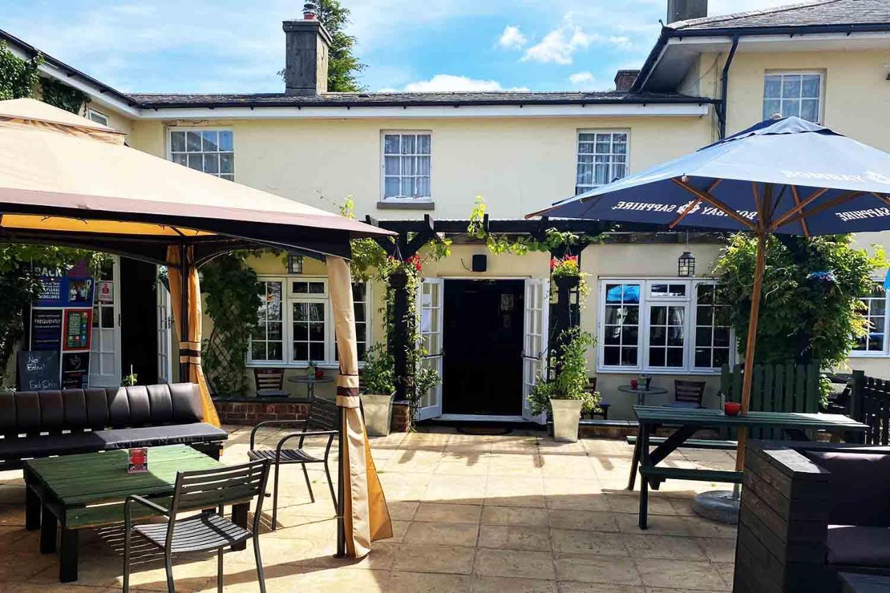 The Dove Inn Micheldever Exterior photo