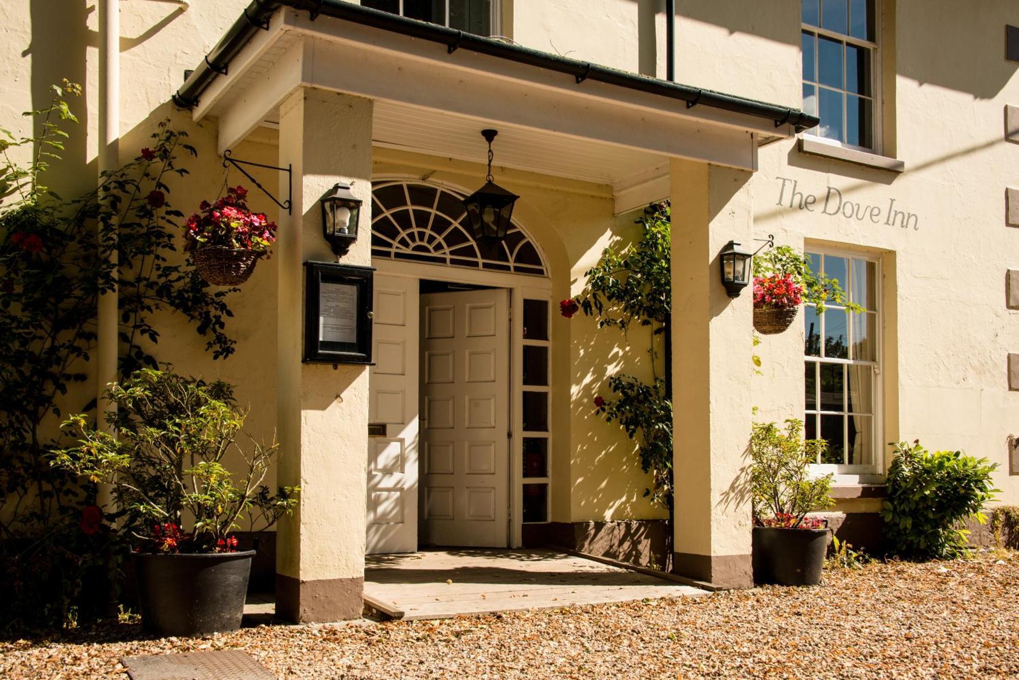 The Dove Inn Micheldever Exterior photo